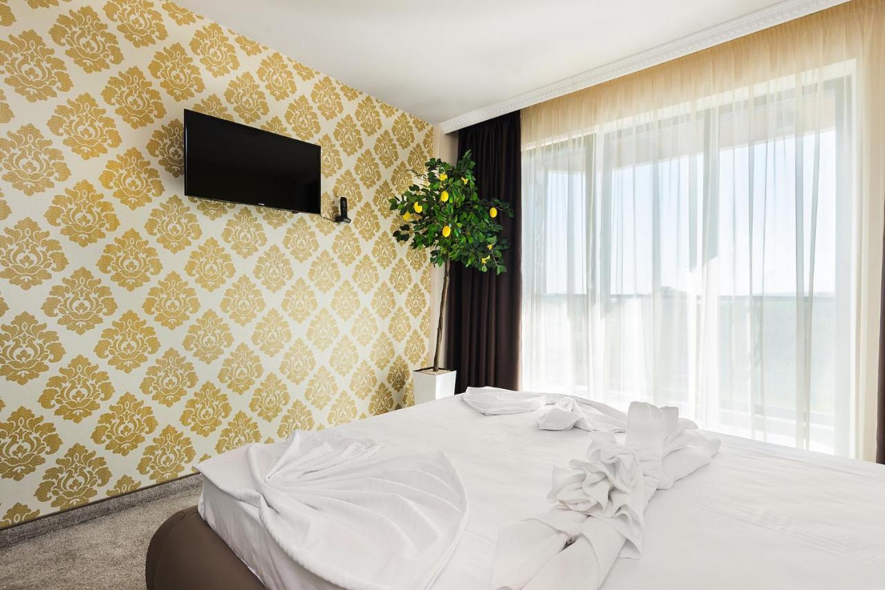 Opu Boutique Hotel Varna Exteriör bild